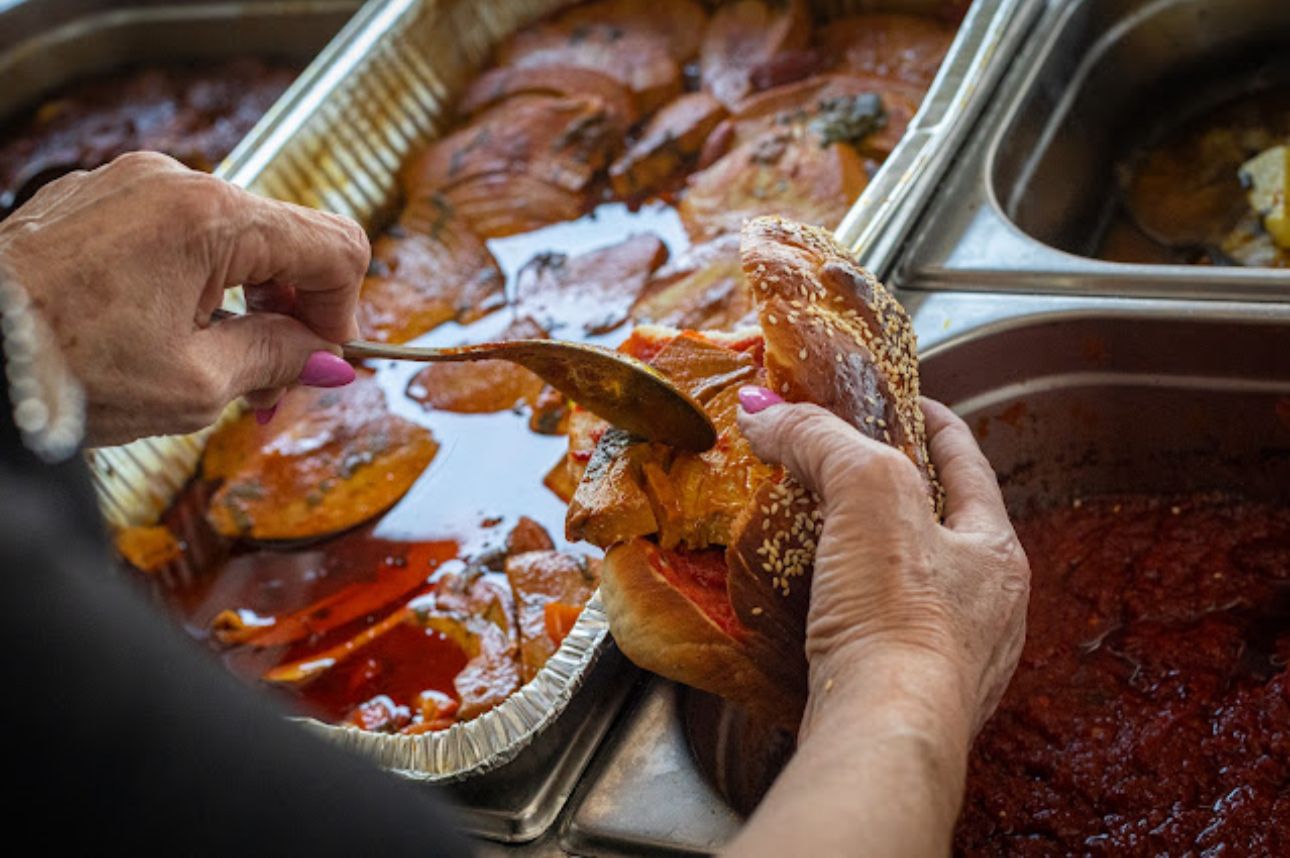 סיור קולינרי בקריית מלאכי – חוויה בלתי נשכחת של טעמים וסיפורים